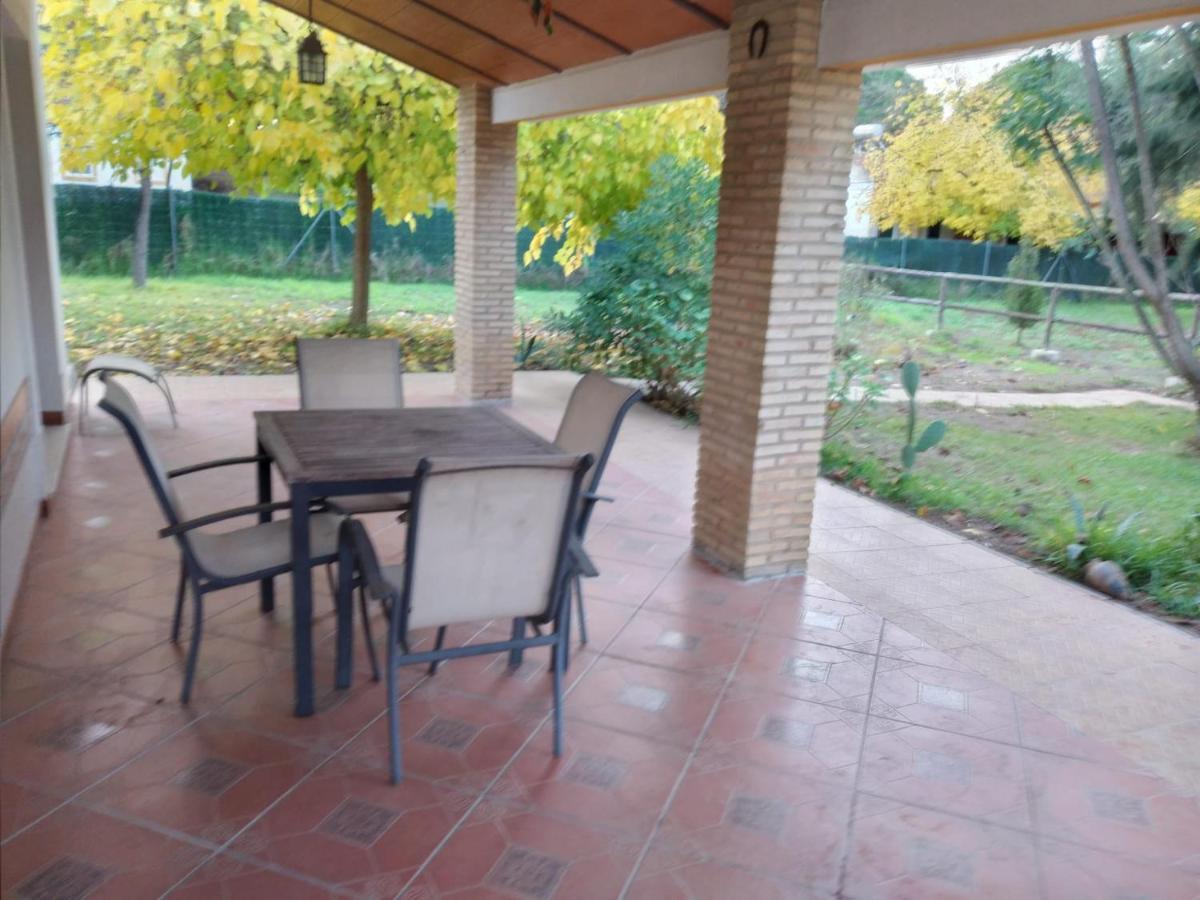 Cortijo Los Conquistadores Lucena Del Puerto Exterior foto
